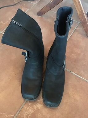 Harley-Davidson Black Leather Zip-Front Moto/Riding Boots with Orange Label